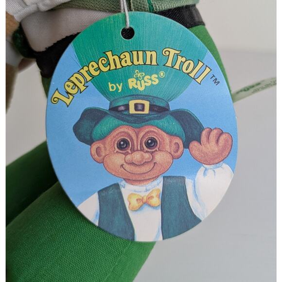 Vintage Russ Leprechaun Troll Doll w/Tag 8" Green Hair Clothes St Patrick's Day - Picture 6 of 7